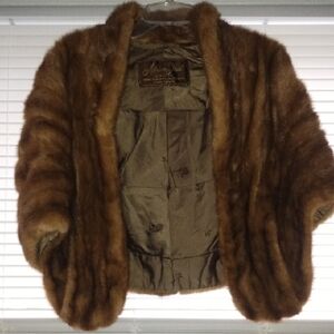 Luxurious Brown Fur Coat Wrap